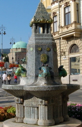 Fontana di Zsolnay